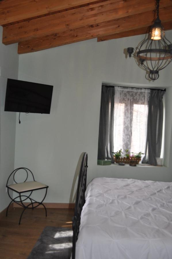 El Rincon Secreto De Gredos Especializada En Celiaquia Y Diabetes Y Jacuzzi Guest House Tormellas ภายนอก รูปภาพ